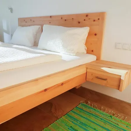 Haus Am Sonnenhang * Holdernach